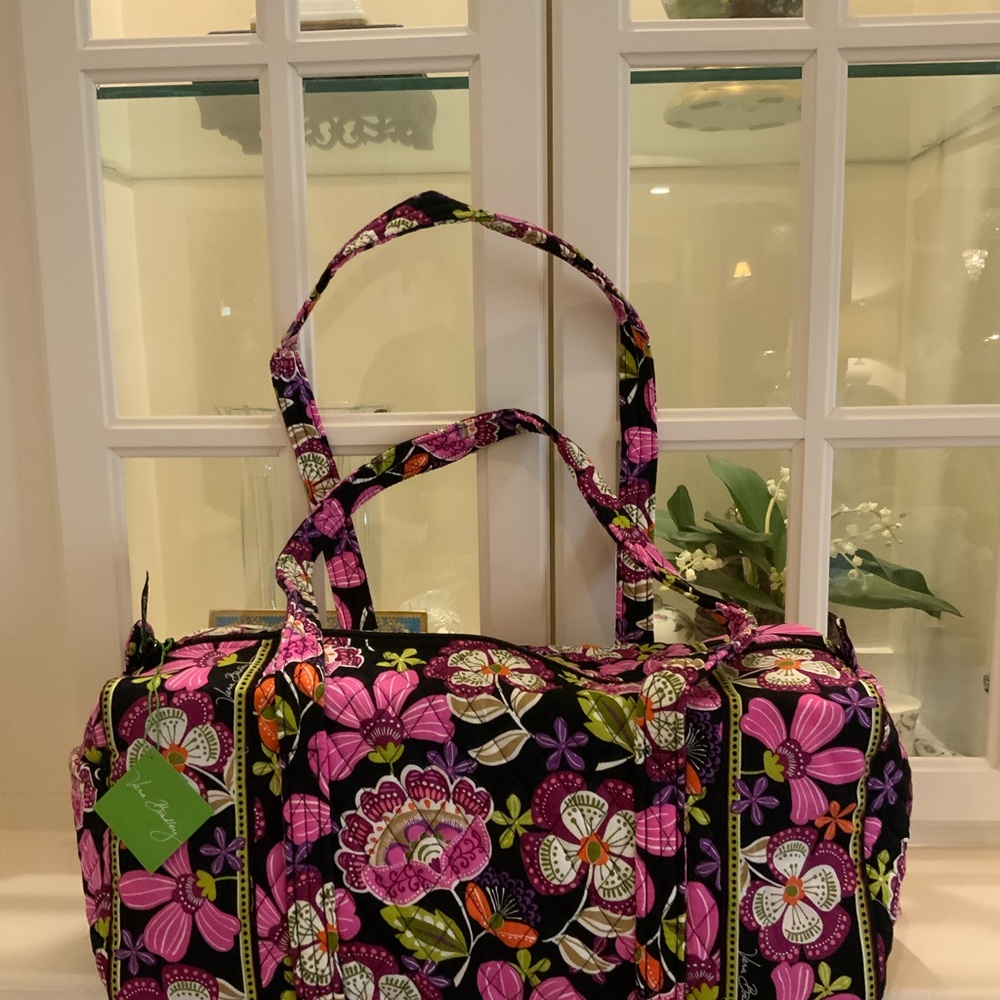 NWT Vera Bradley Small Duffle in Pirouette Pink